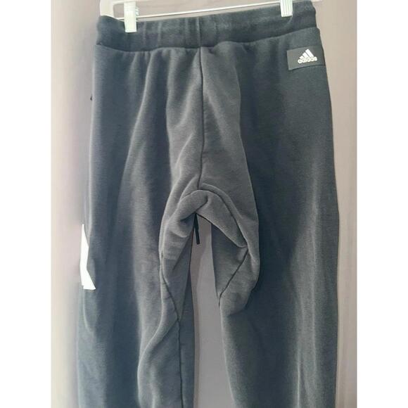 Adidas Sweatpants M  Black or Gray  Logo Patch & Zip Pockets Fleece Joggers - Picture 8 of 9